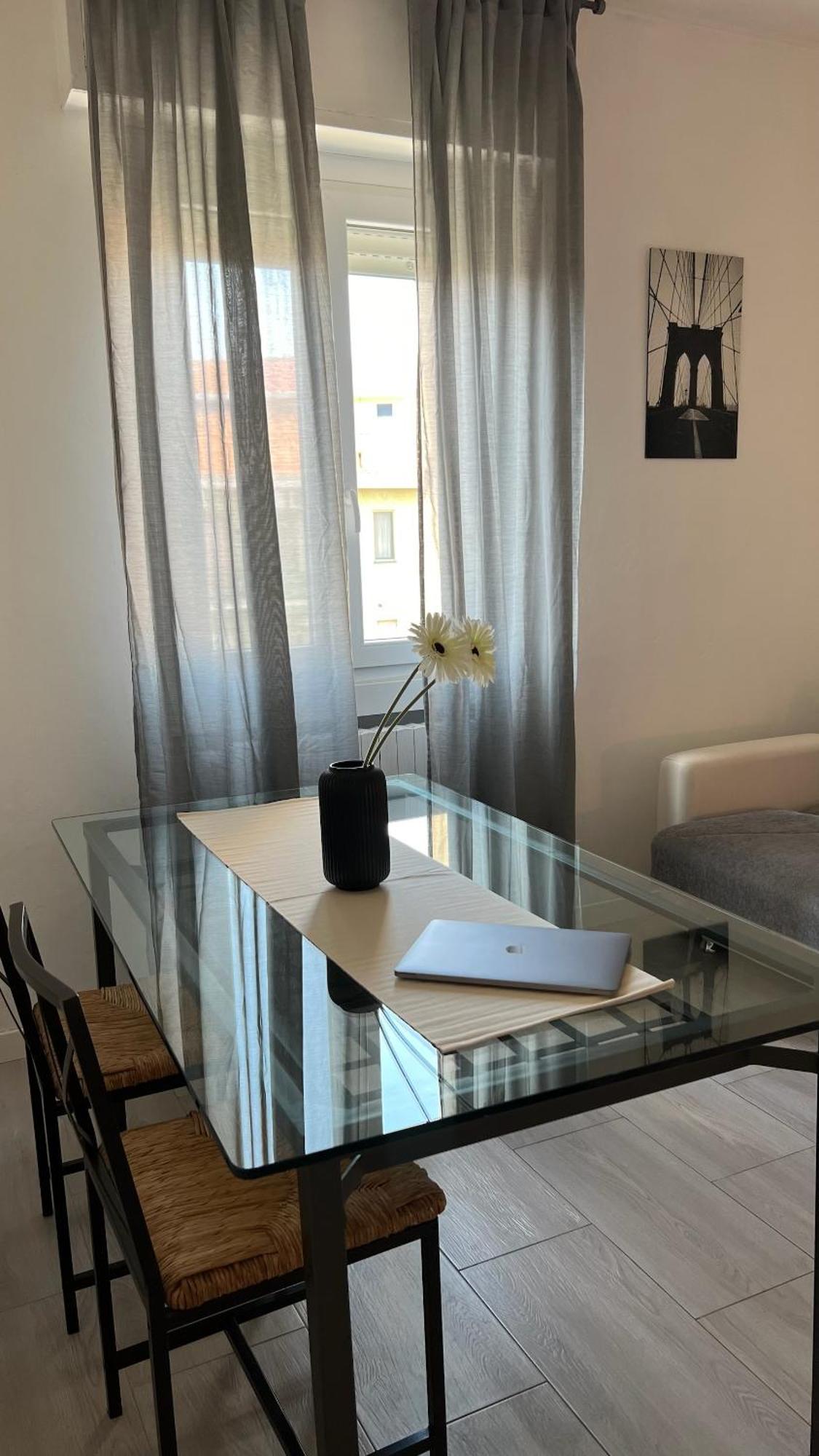 Apartamento Rafael Milano - 10 Min From Linate Airport, Centrale Fs, Ospedale San Raffaele Exterior foto
