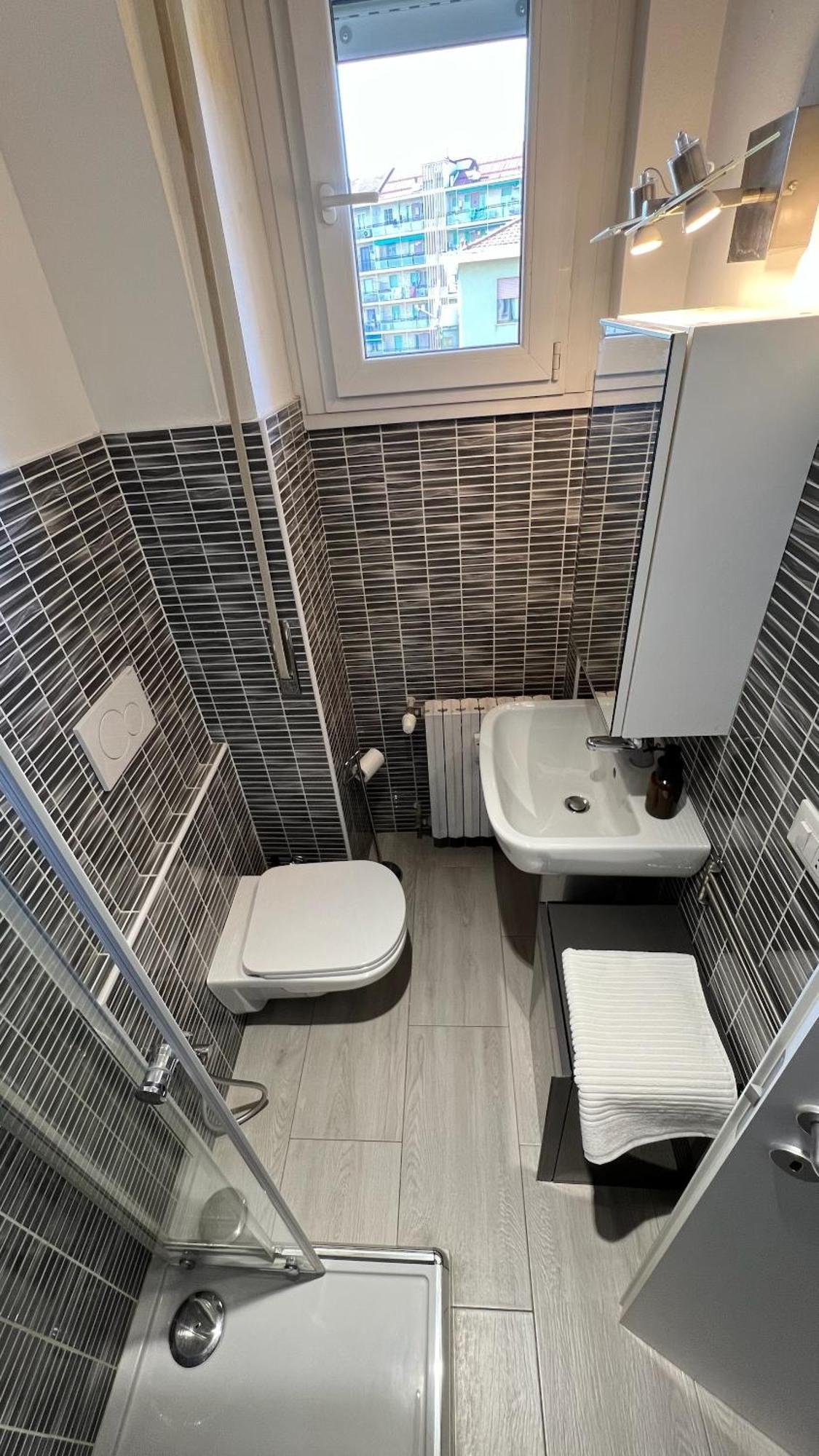 Apartamento Rafael Milano - 10 Min From Linate Airport, Centrale Fs, Ospedale San Raffaele Exterior foto